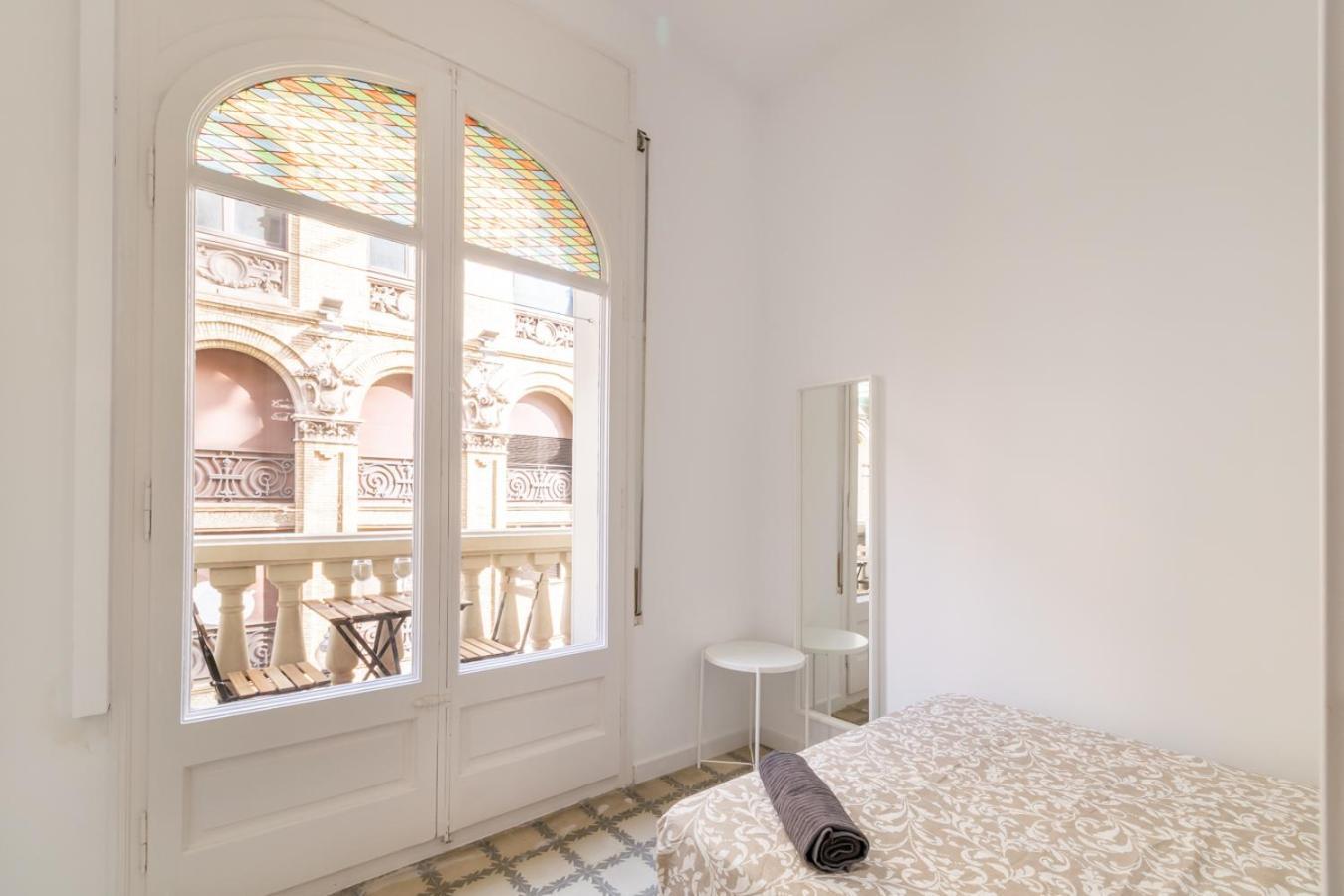 Hostel Amat Private Near Plaza Universitat Barcelona